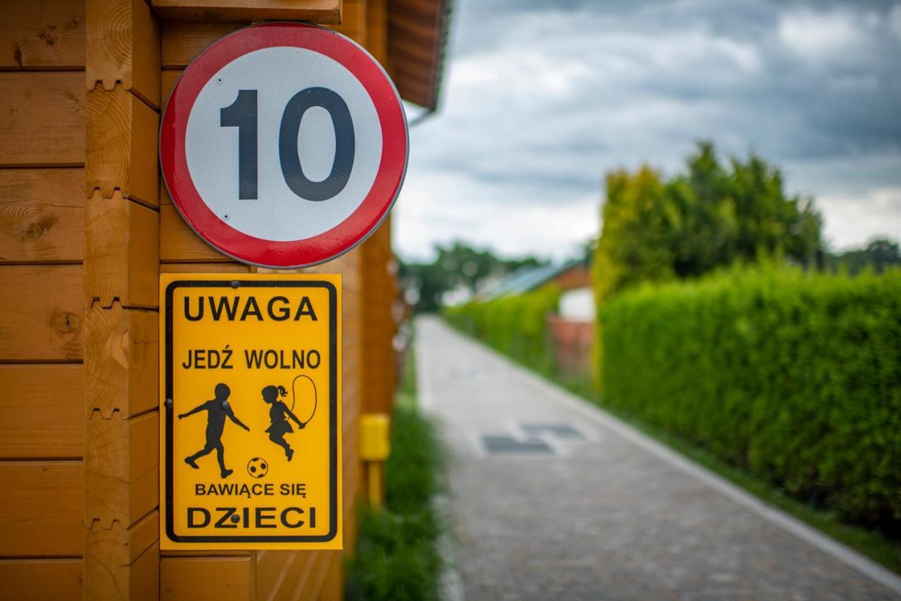 Domki, Apartamenty I Restauracja Wloczega Gąski Buitenkant foto