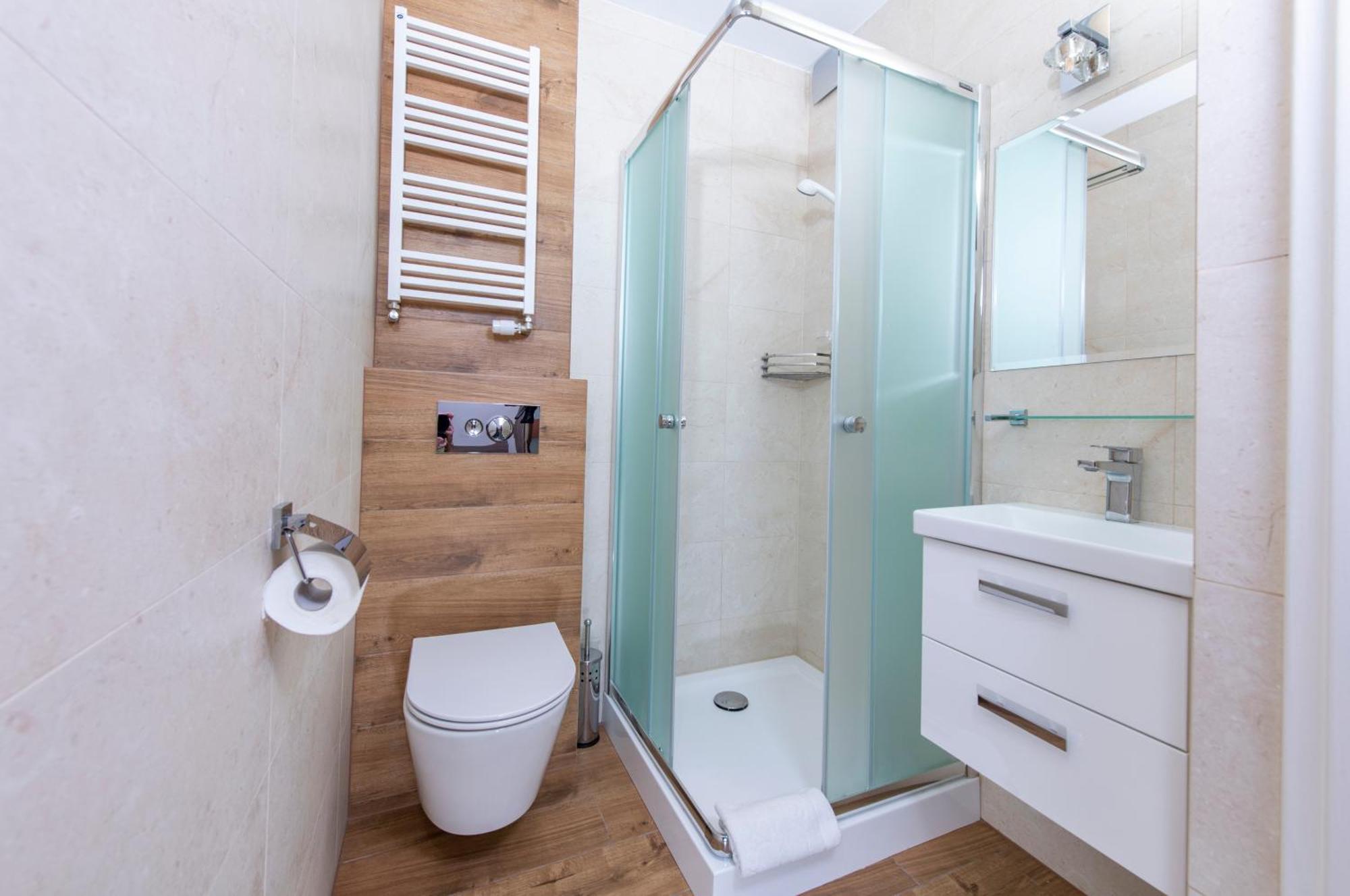 Domki, Apartamenty I Restauracja Wloczega Gąski Buitenkant foto
