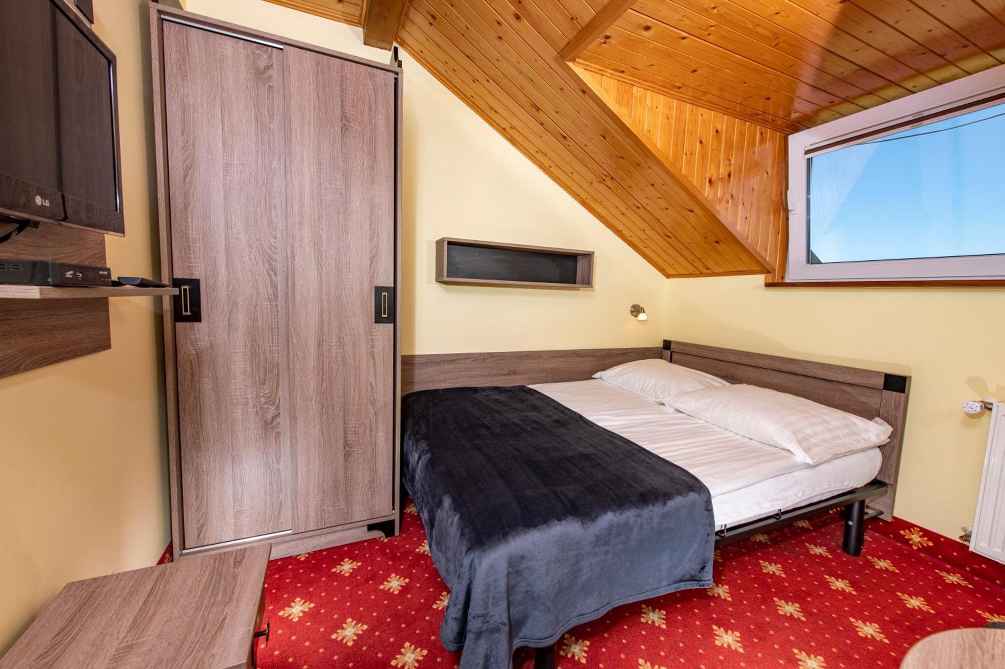 Domki, Apartamenty I Restauracja Wloczega Gąski Buitenkant foto