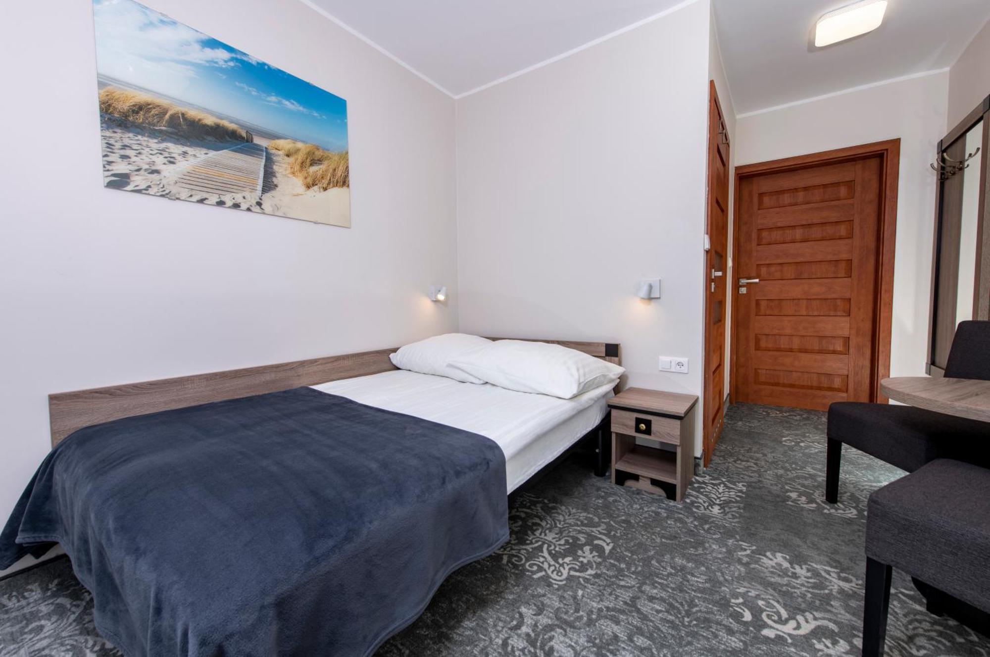 Domki, Apartamenty I Restauracja Wloczega Gąski Buitenkant foto