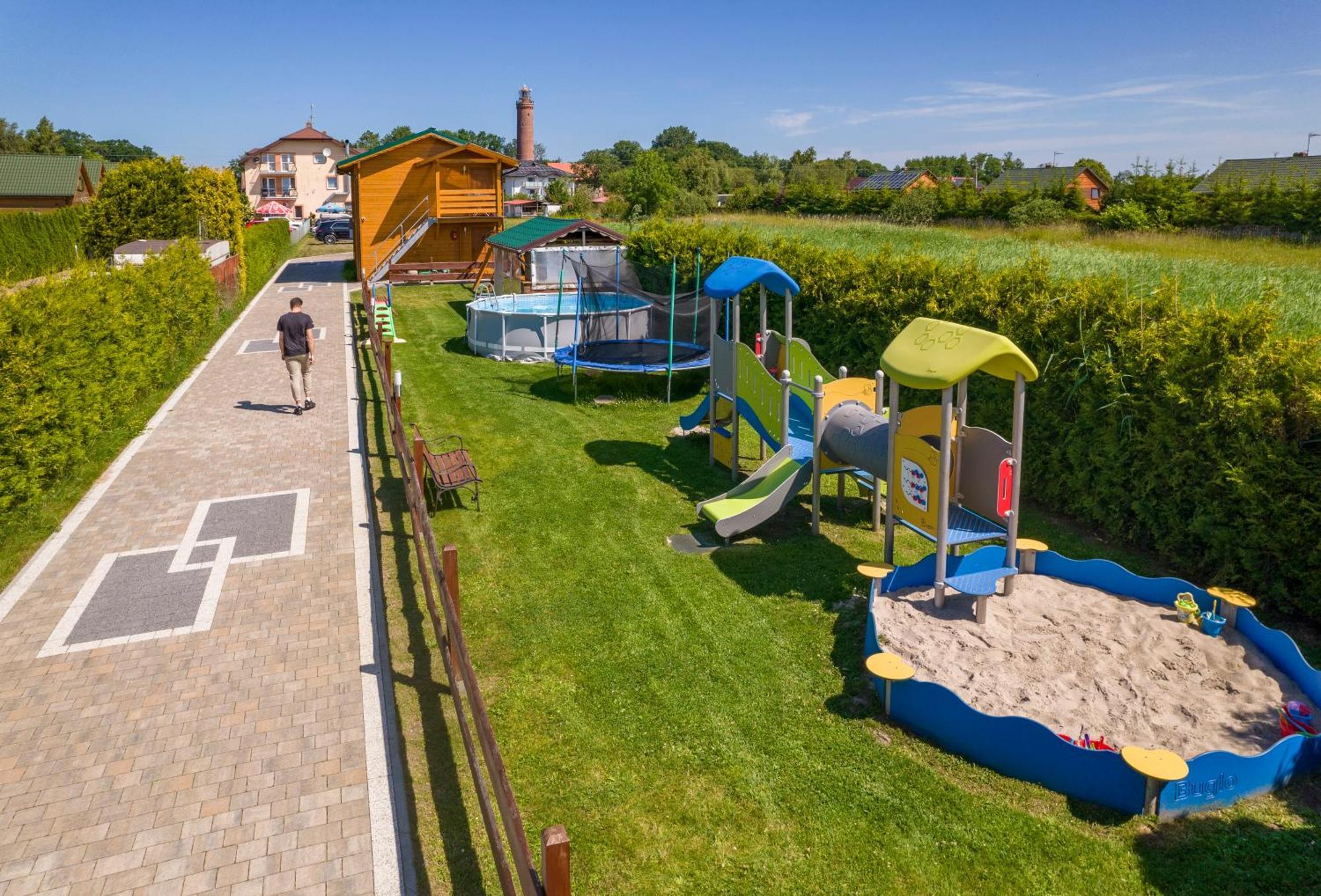 Domki, Apartamenty I Restauracja Wloczega Gąski Buitenkant foto